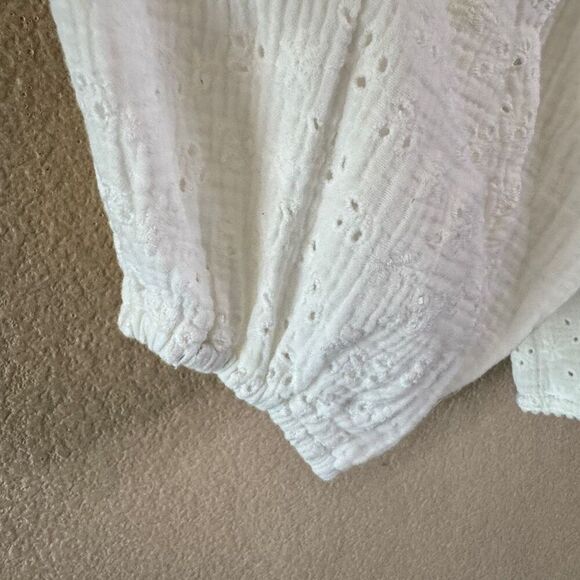 Free People Intimately Full Bloom Shirt Blouse Womens Size Medium Ivory Eyelet - Picture 7 of 14